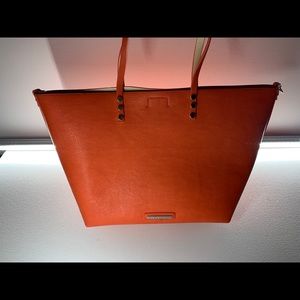 Beautiful BcBg generation purse